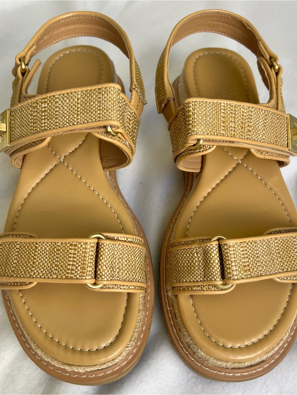 CROWN VINTAGE woven strap sandals